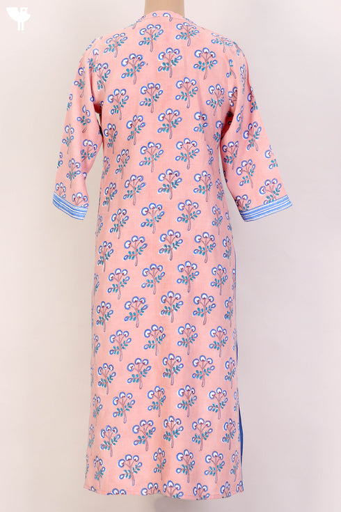Slub Rayon Kurta With Chiffon Dupatta In Floral Block Print