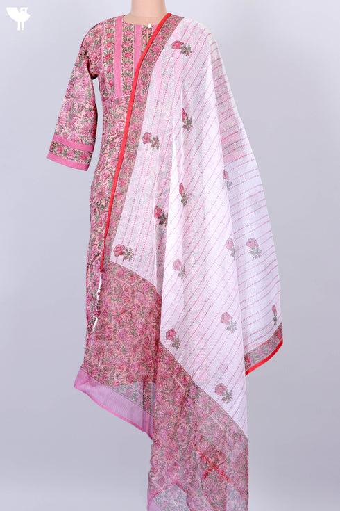 Mulmul Cotton Kurta and Kota Doria Dupatta In Floral Block Print
