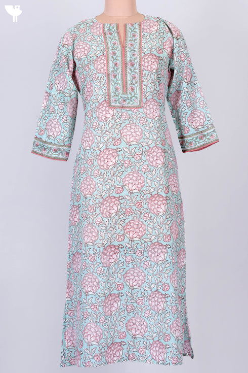 Mulmul Cotton Kurta and Kota Doria Dupatta In Floral Block Print