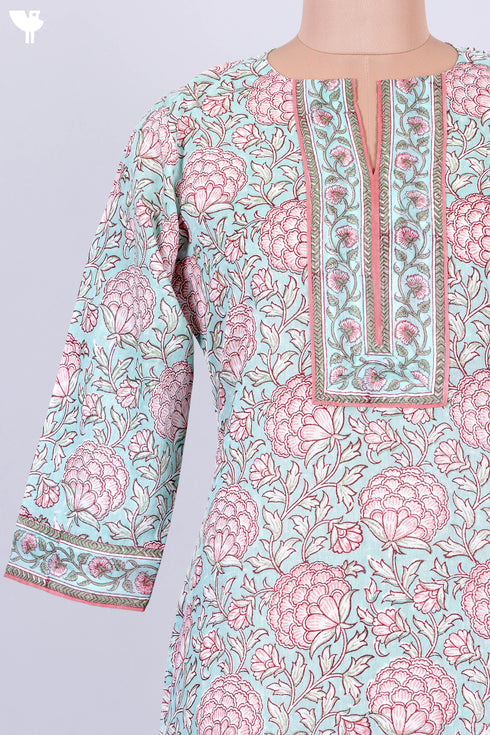 Mulmul Cotton Kurta and Kota Doria Dupatta In Floral Block Print