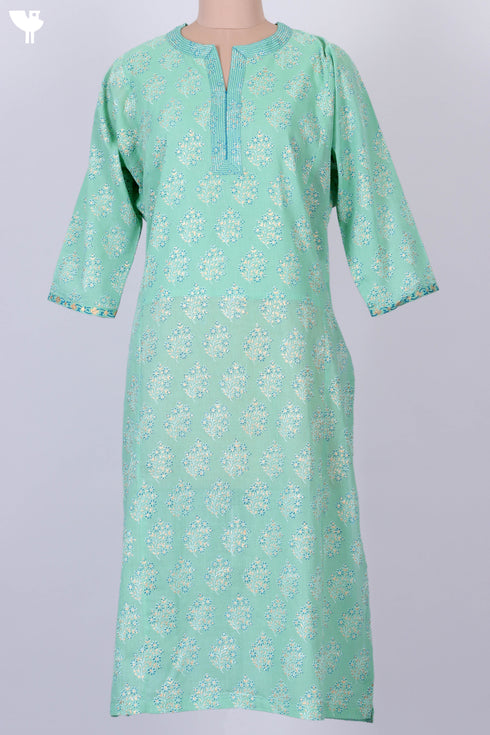 Mulmul Kurta With Kota Doria Dupatta In Floral Block Print