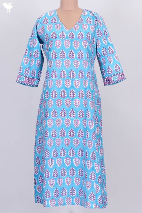 Cambric Cotton Kurta With Kota Doria Dupatta In Floral Block Print