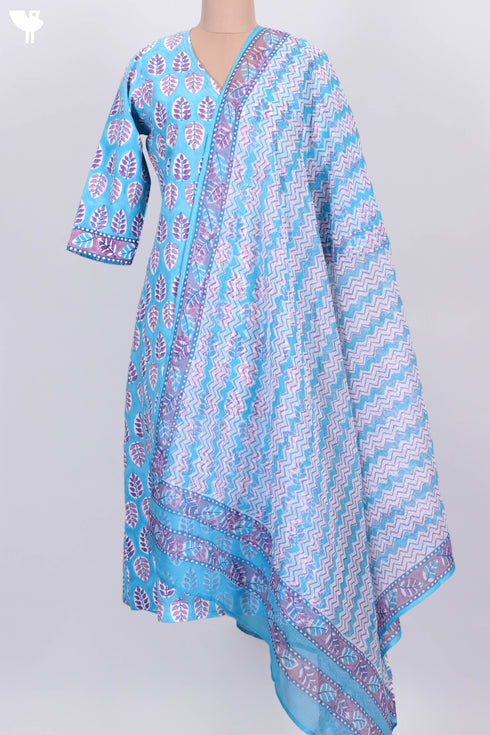 Cambric Cotton Kurta With Kota Doria Dupatta In Floral Block Print