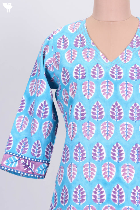 Cambric Cotton Kurta With Kota Doria Dupatta In Floral Block Print