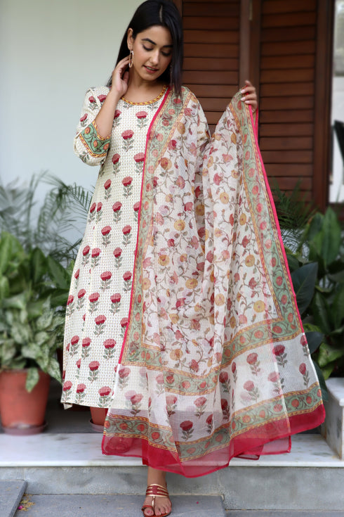 Bengal Cotton Kurta With Kota Doria Dupatta In Floral Block Print