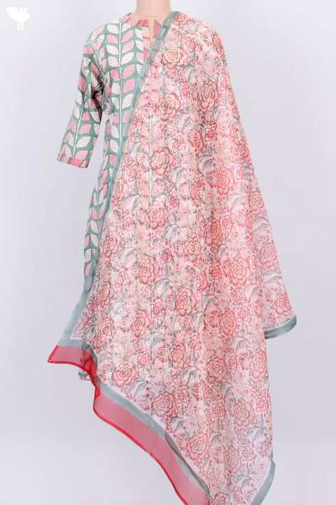 Slub Cotton Kurta and Kota Doria Dupatta In Graphic Block Print