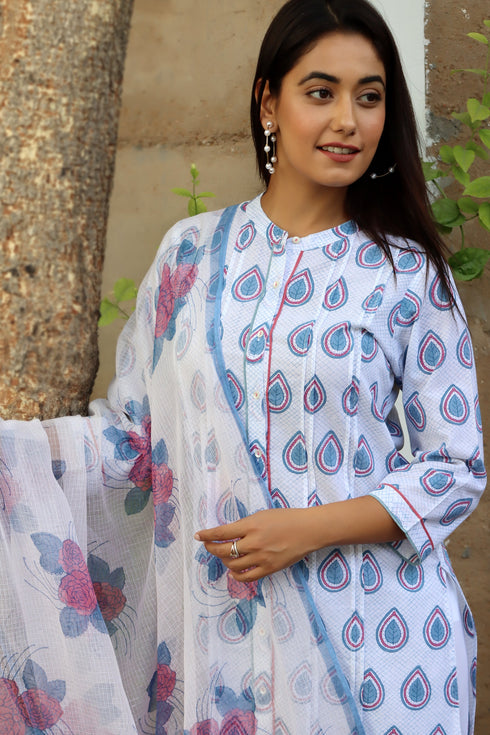 Cambric Cotton Kurta With Kota Dupatta In Graphic Block Print