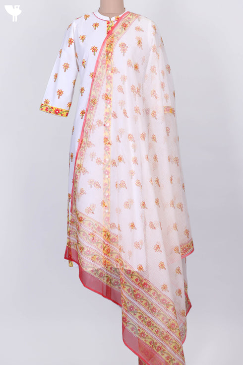 Cambric Cotton Kurta With Kota Dupatta In Floral Block Print