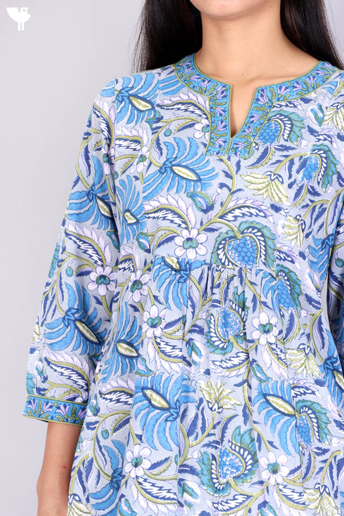 Cambric Cotton Kurta With Kota Dupatta In Floral Block Print