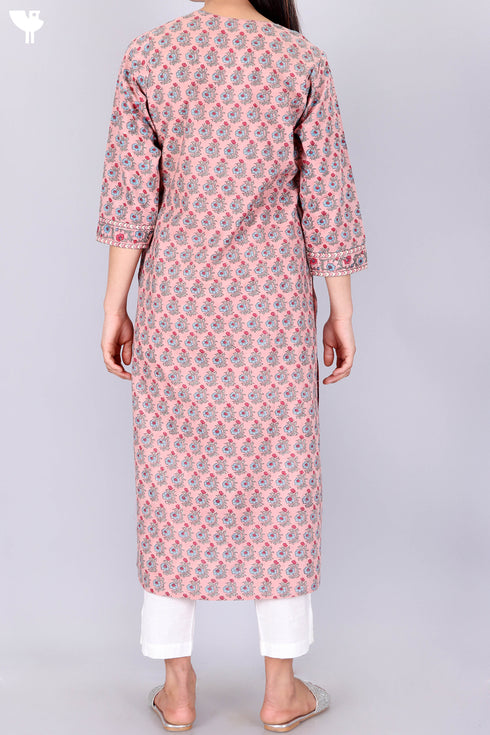 Cambric Cotton Kurta With Kota Dupatta In Floral Block Print