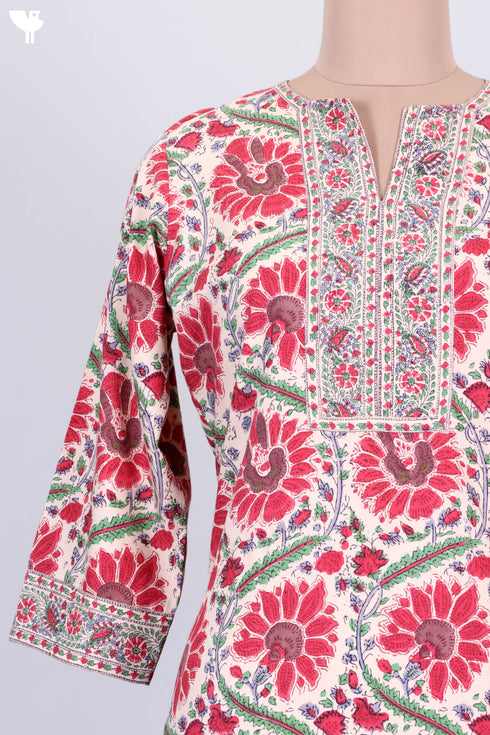 Bizzy Lizzy Kurta With Chiffon Dupatta in Floral Block Print