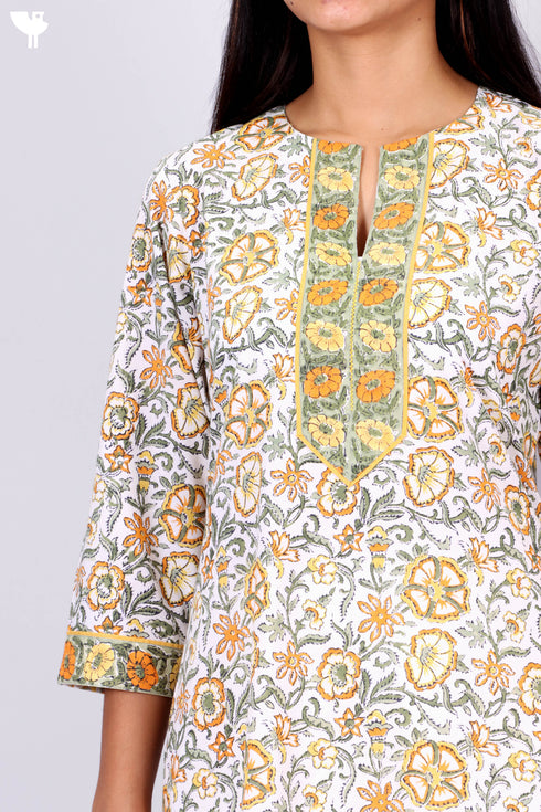 Bizzy Lizzy Kurta With Chiffon Dupatta in Floral Block Print