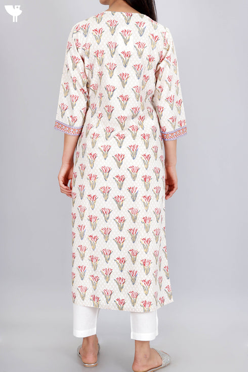 Bizzy Lizzy Kurta With Chiffon Dupatta in Assorted Block Print