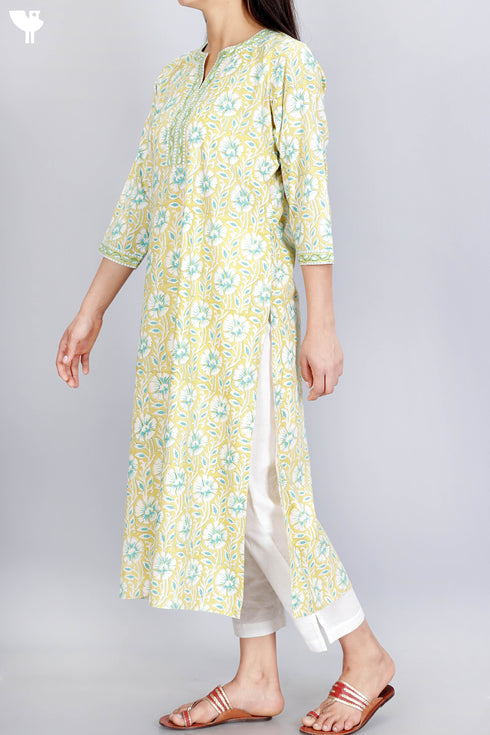 Bizzy Lizzy Kurta With Chiffon Dupatta in Floral Block Print