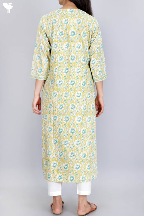Bizzy Lizzy Kurta With Chiffon Dupatta in Floral Block Print
