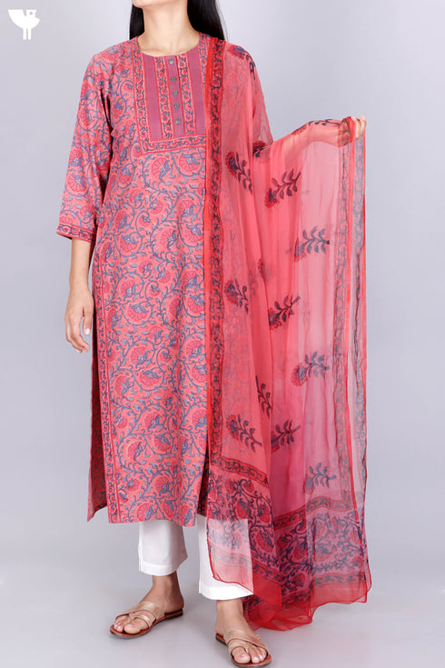Bizzy Lizzy Kurta With Chiffon Dupatta in Graphic Block Print