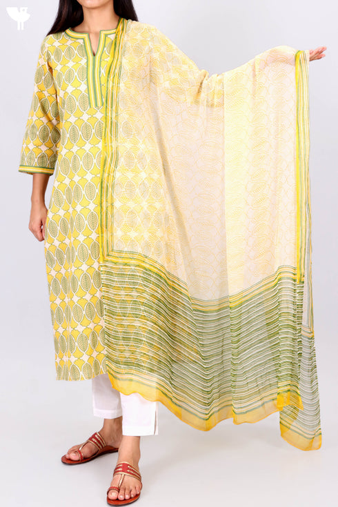 Terry Voile Kurta With Chiffon Dupatta In Graphic Print