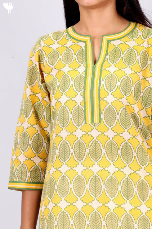 Terry Voile Kurta With Chiffon Dupatta In Graphic Print