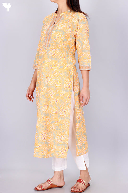 Terry Voile Kurta With Chiffon Dupatta In Floral Block Print