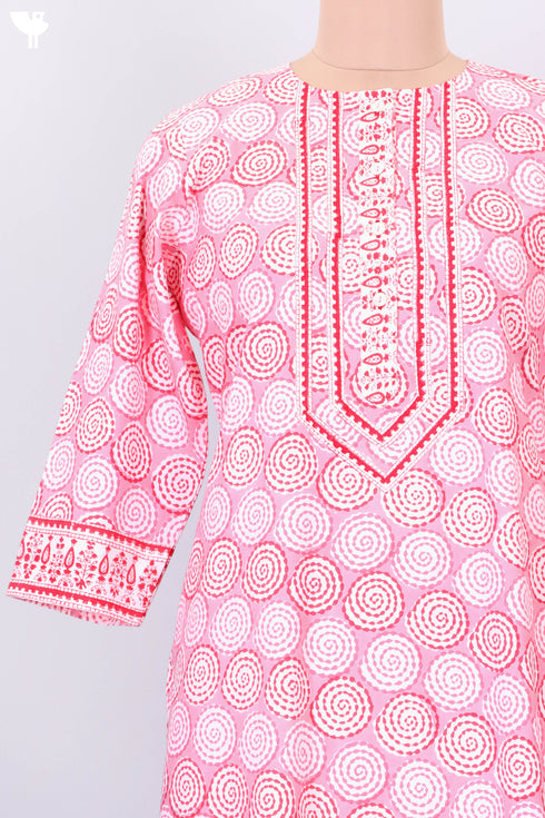 Bizzy Lizzy Kurta With Kota Doria Dupatta in Graphic Block Print