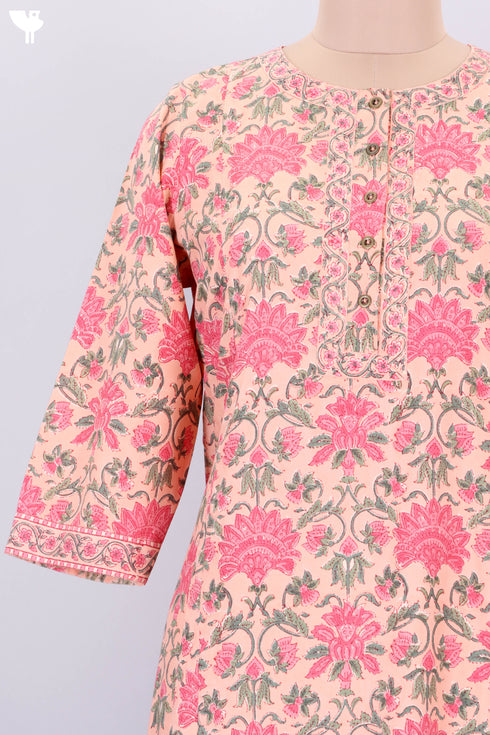 Bizzy Lizzy Kurta With Kota Doria Dupatta in Graphic Block Print