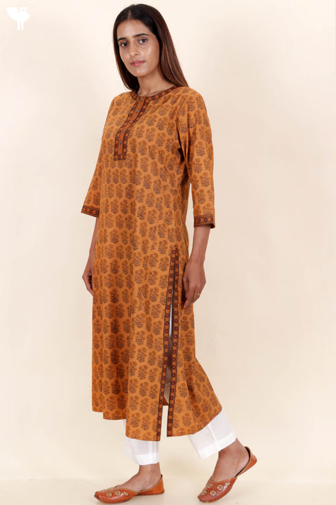 Bizzy Lizzy Kurta With Kota Doria Dupatta in Floral Block Print