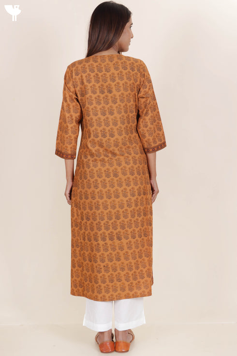 Bizzy Lizzy Kurta With Kota Doria Dupatta in Floral Block Print