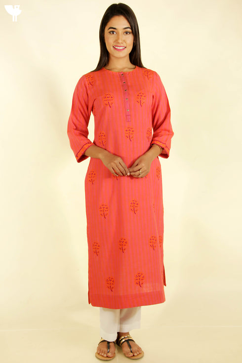 Khaadi Cotton Kurta With Chikankari Embroidery