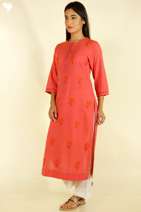Khaadi Cotton Kurta With Chikankari Embroidery