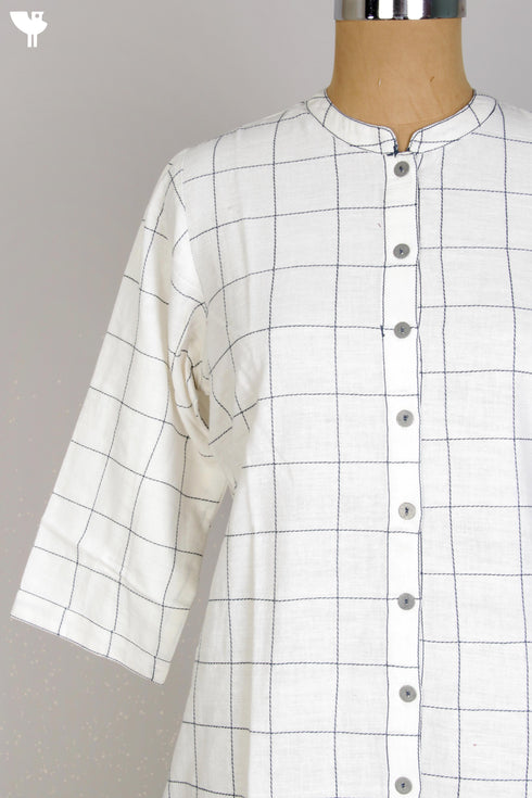 Khaadi Cotton Tunic With a Checkered Pattern