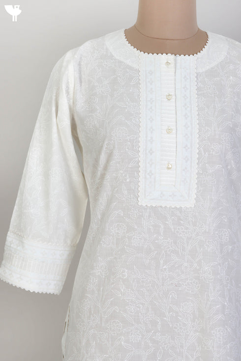 Slub Cotton Kurta With Lace In Ivory White Block Print