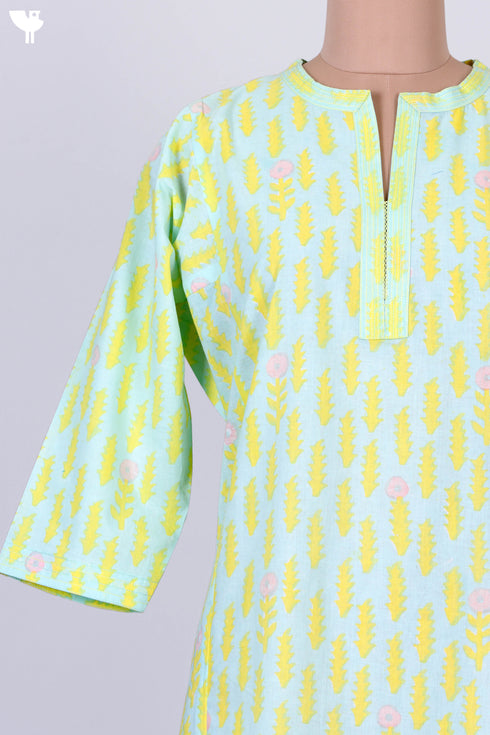 Cambric Cotton Kurta With Abstract Block Print