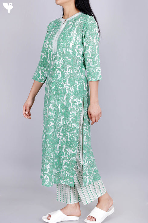 Cambric Cotton Kurta In Paisley Print