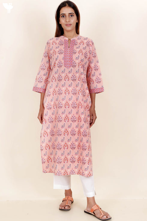Cambric Cotton Kurta In Graphic Print
