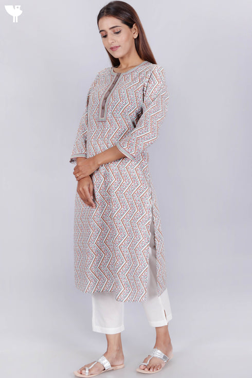 Cambric Cotton Kurta In Graphic Print