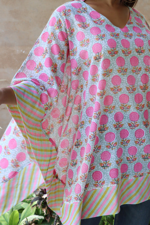 Mulmul Cotton Poncho In Floral Block Print