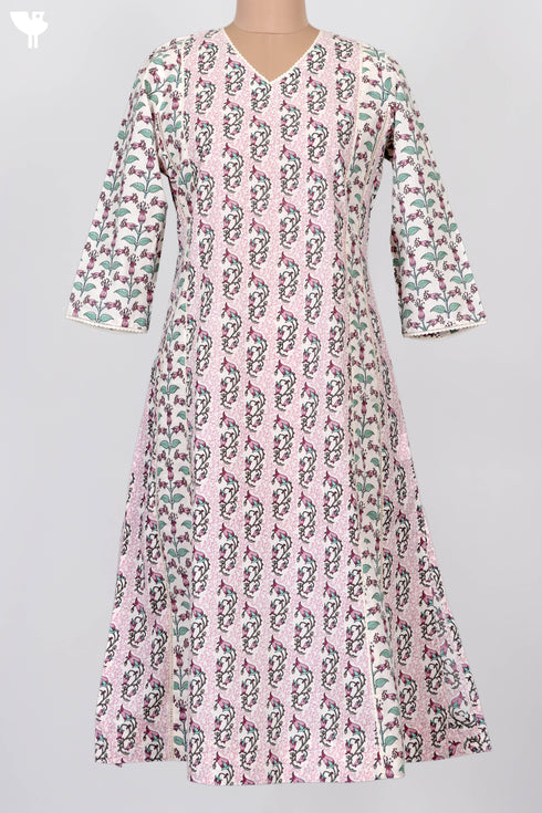 Cambric Cotton Paneled Kurta In Floral Print