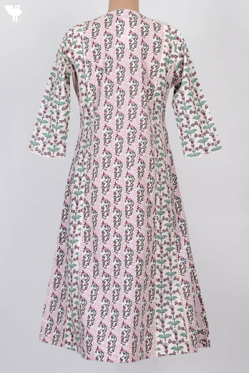 Cambric Cotton Paneled Kurta In Floral Print