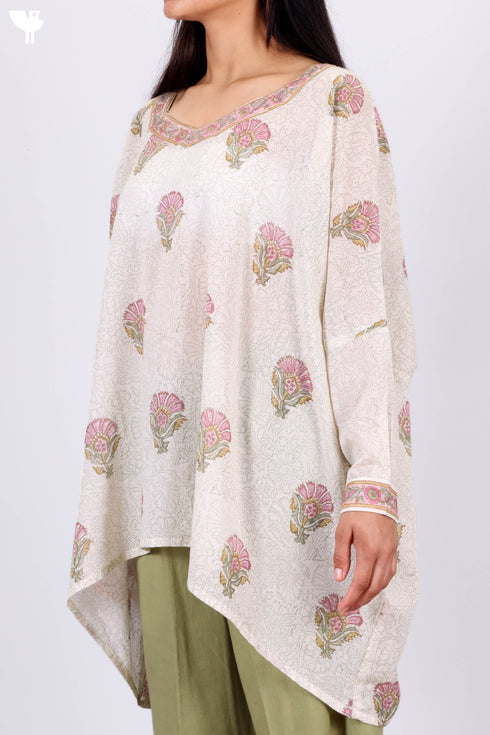 Mulmul Cotton Poncho In Floral Block Print