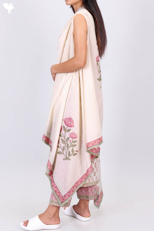 Mulmul Cotton Poncho In Floral Block Print