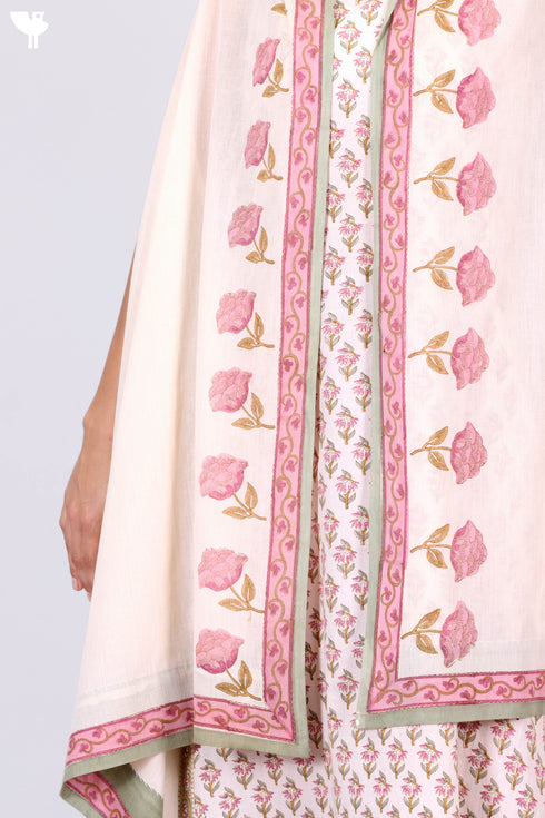 Mulmul Cotton Poncho In Floral Block Print