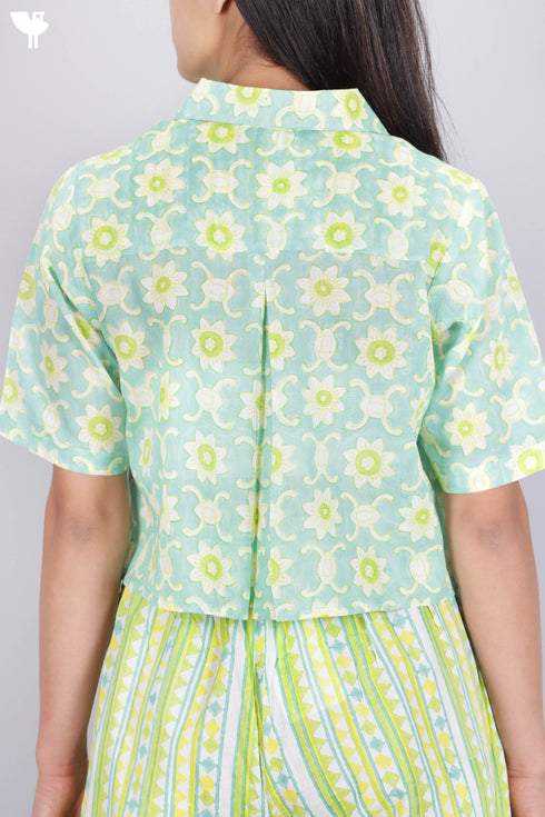 Mulmul Cotton Cropped Shirt In Floral Block Print