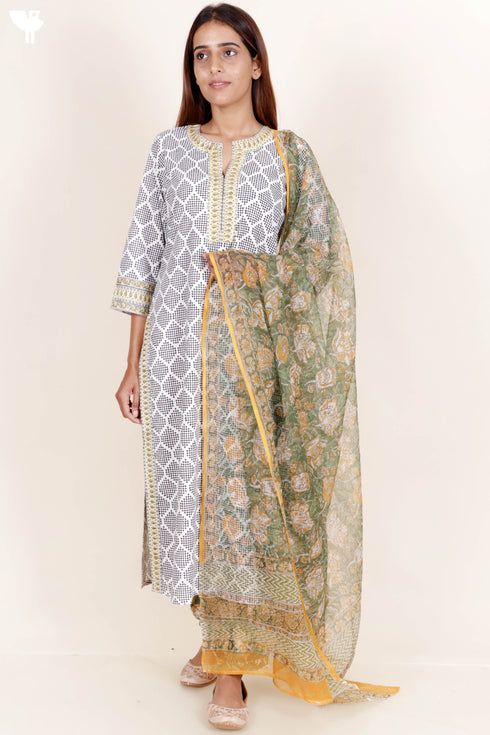 Bizzy Lizzy Kurta In Block Print