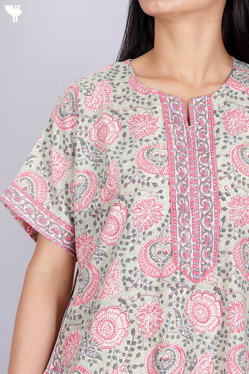 Bizzy Lizzy Kaftan in Floral Block Print