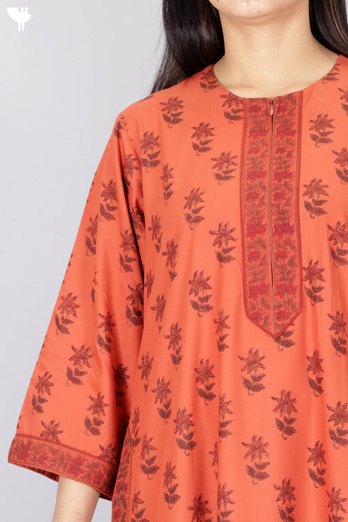 Bizzy Lizzy Full Sleeved Zip Kaftan In Floral Block Print