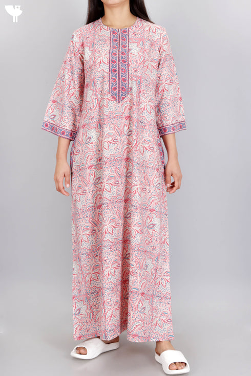 Bizzy Lizzy Full Sleeved Zip Kaftan In Floral Block Print