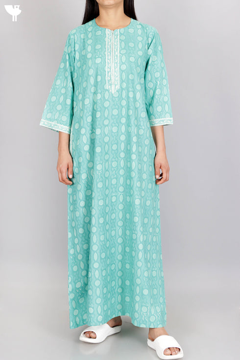 Bizzy Lizzy Full Sleeved Zip Kaftan In Graphic Block Print
