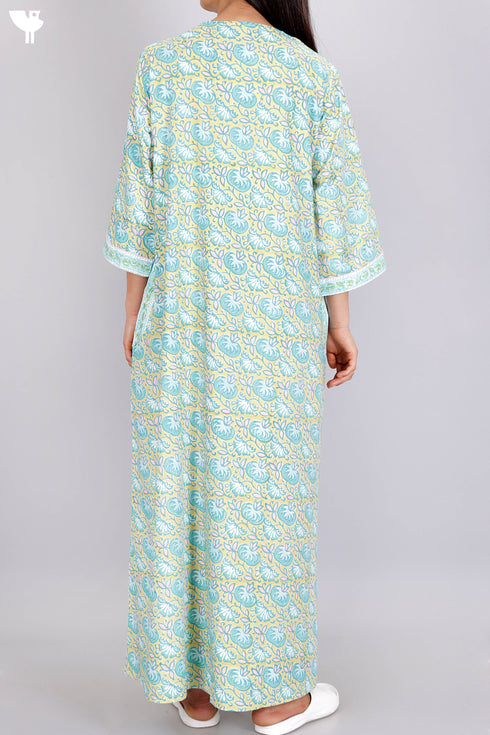 Bizzy Lizzy Full Sleeved Zip Kaftan In Floral Block Print