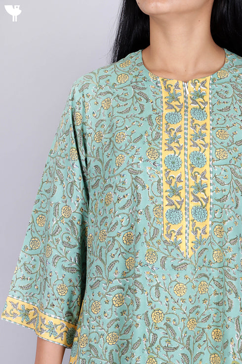 Bizzy Lizzy Full Sleeved Zip Kaftan In Floral Block Print