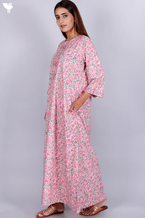 Bizzy Lizzy Full Sleeved Zip Kaftan In Floral Block Print